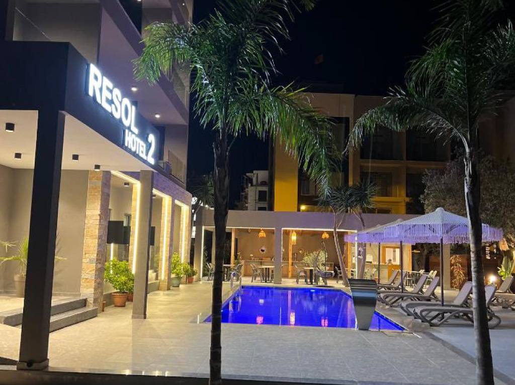 Hotel 2